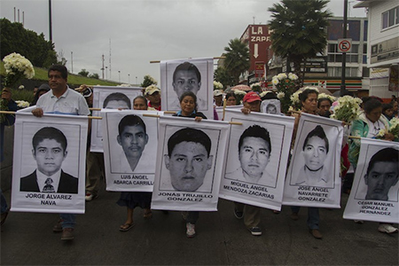 marcha de familiares de estudiantes desaparecidos Padres de los “normalistas” viajan a Ginebra para ’pedir justicia’